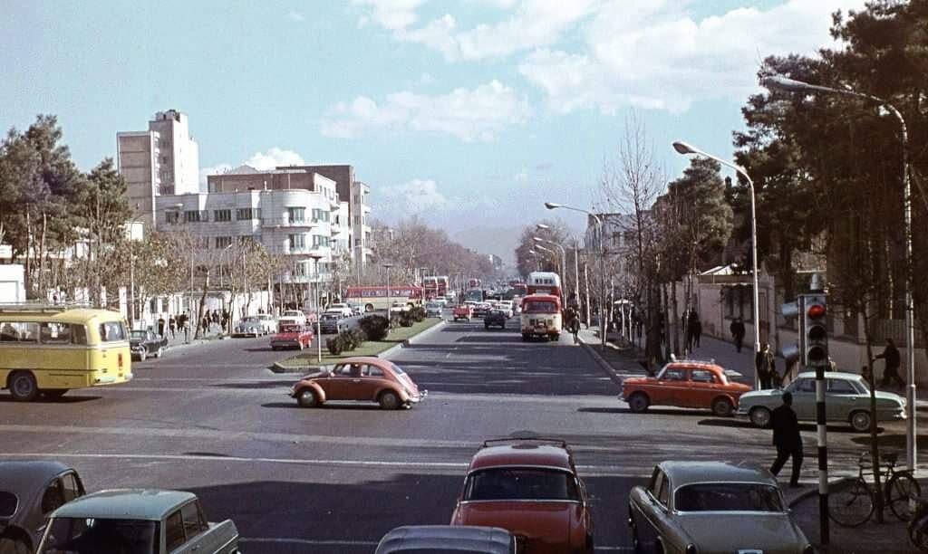 خیابان کاخ تهران