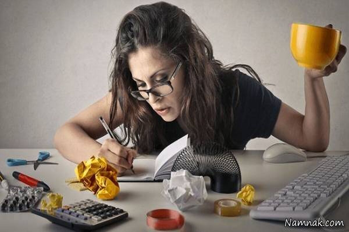 روانشناسی دلیل عصبی بودن | همیشه بی دلیل داری حرص میخوری؟ بخاطر این ۸ رفتار خودته