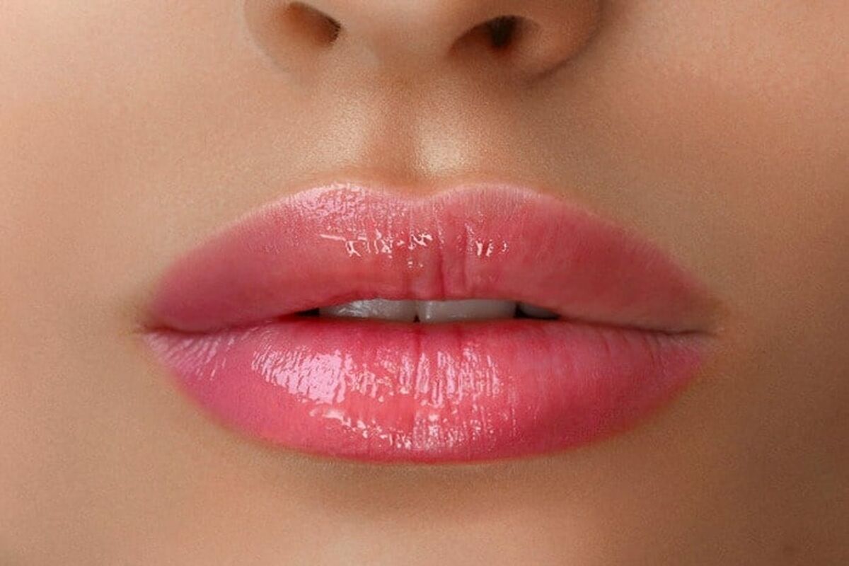 شگرد خوش فرم شدن لب | چند راه خانگی برای حجیم شدن لب‌ها