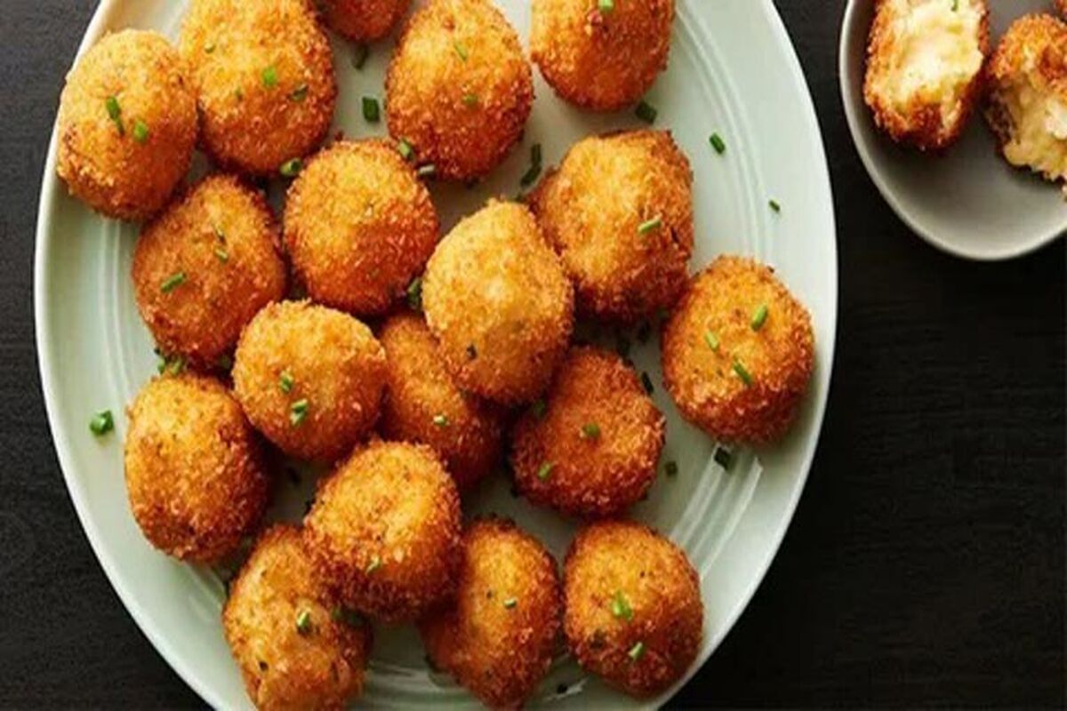 طرز تهیه توپ سیب زمینی سوخاری | فوت‌وفن ترد شدن سوخاری
