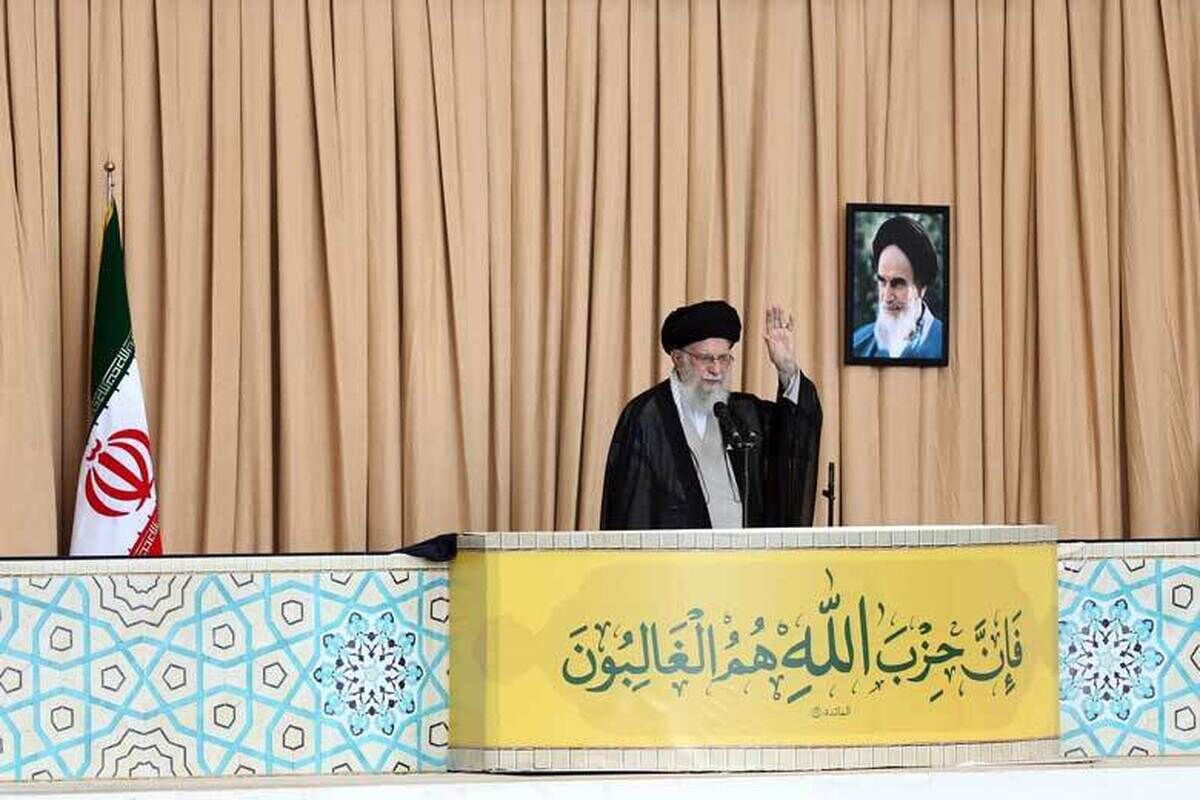 رهبر انقلاب: در انجام وظیفه پاسخ به دشمن نه تعلل می‌کنیم نه شتاب‌زده می‌شویم