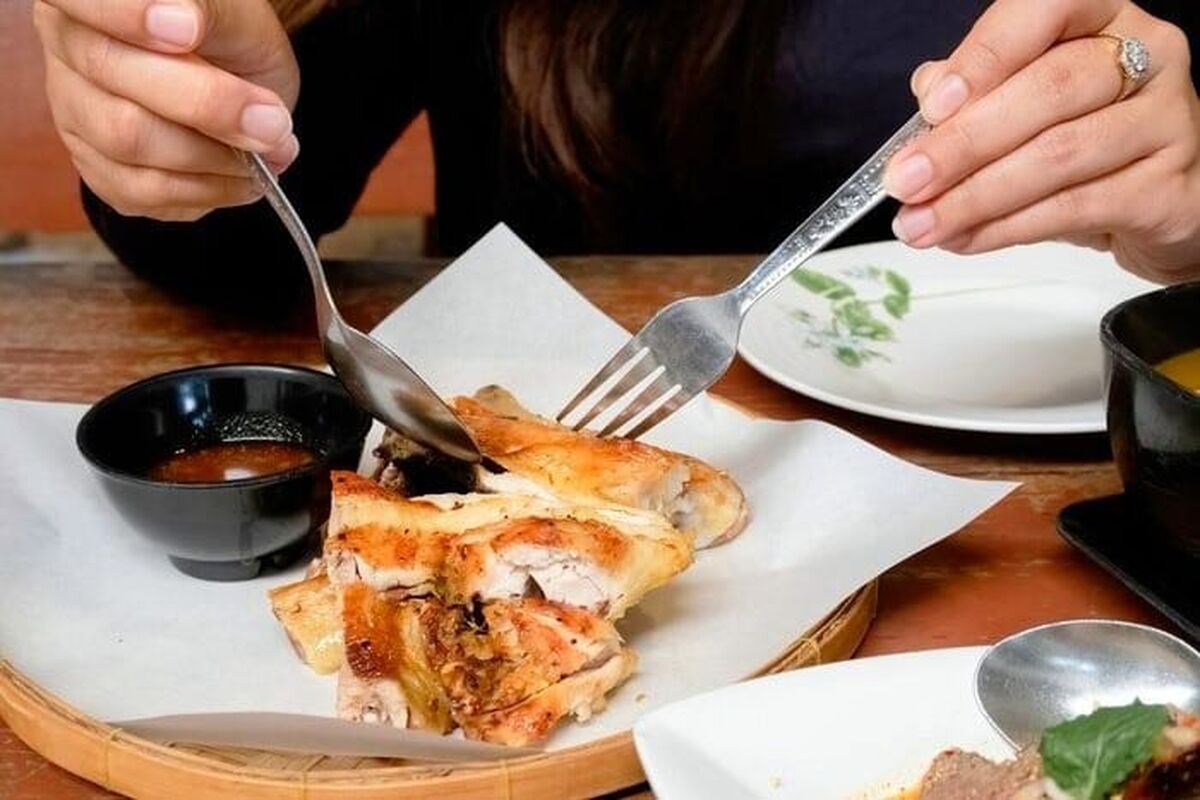 آداب غذا خوردن رسمی | باکلاس غذا خوردن رو اینجا رایگان یاد بگیر