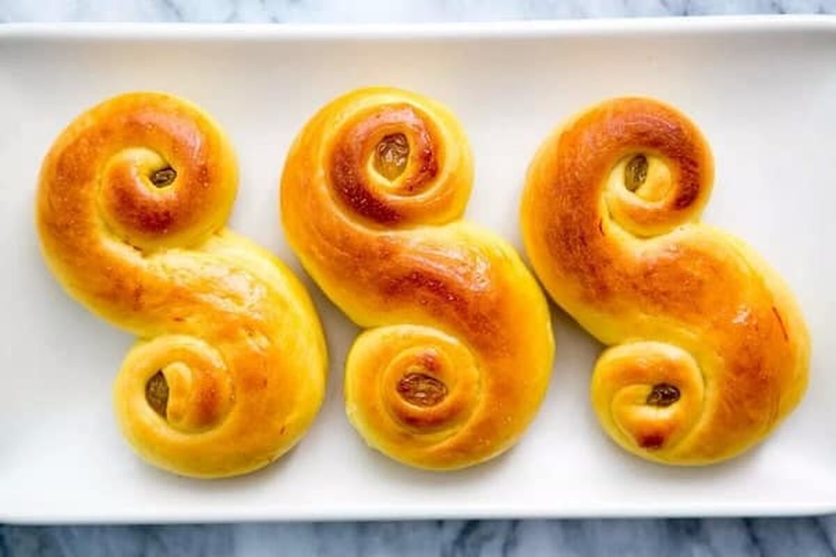 طرز تهیه نان زعفرانی | نکات کلیدی برای پخت نان فانتزی