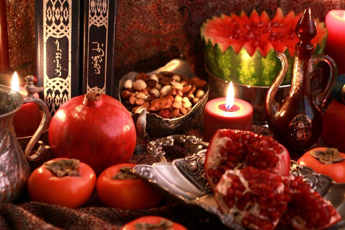 شب یلدا چی بخوریم؟ | توصیه‌هایی برای یک شب یلدای سالم