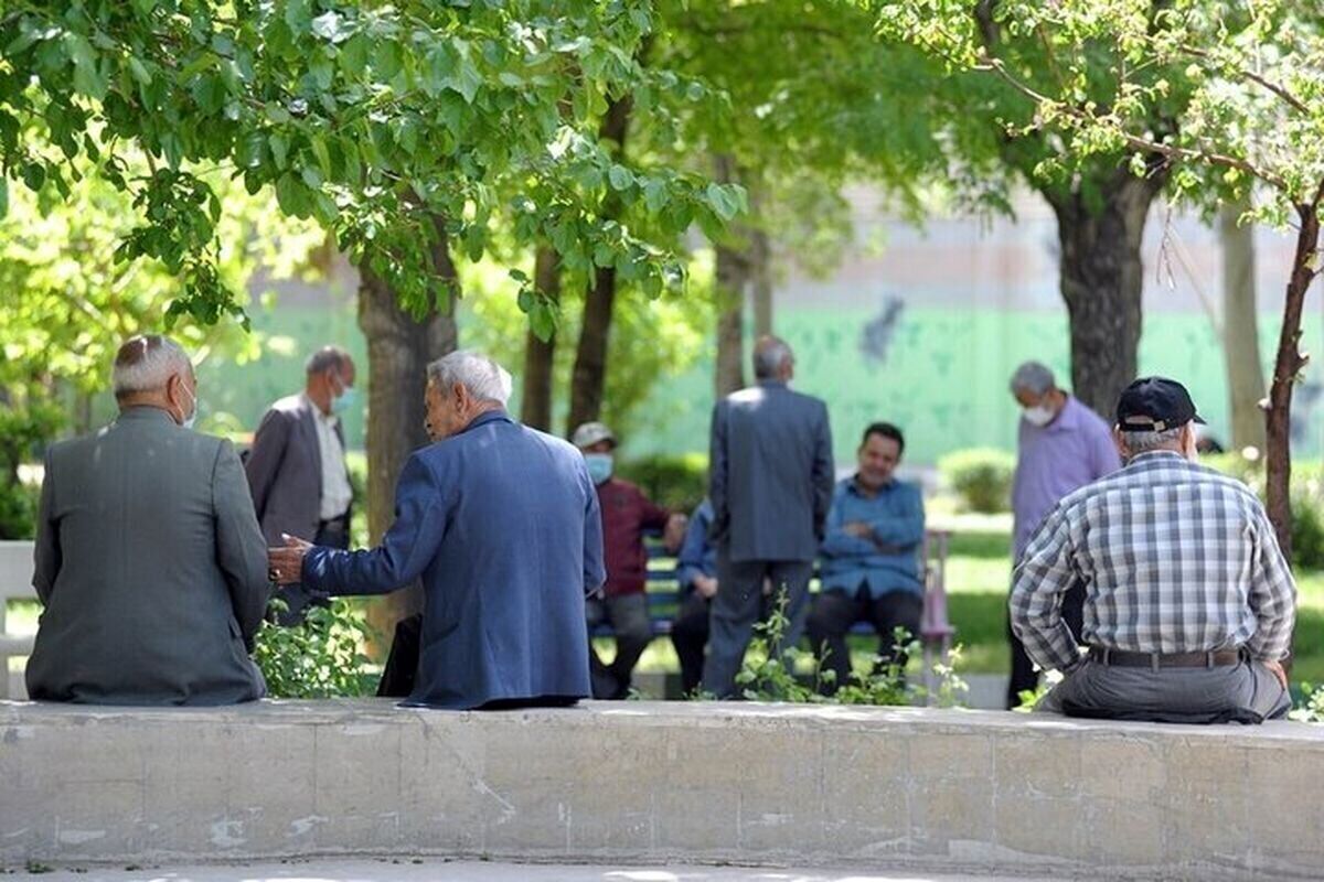 بازنشستگان بخوانند | این بازنشستگان منتظر افزایش حقوق باشند