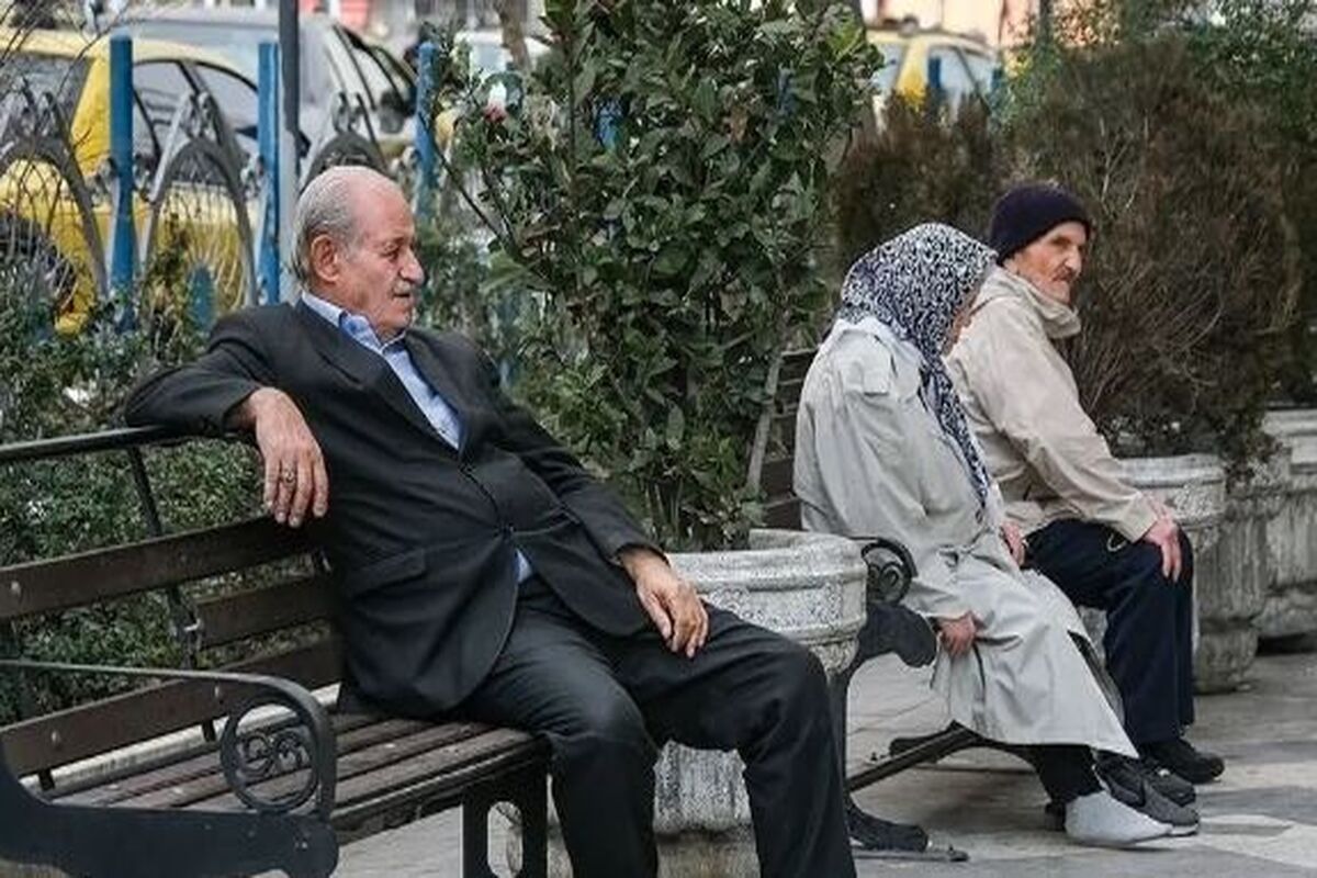 سورپرایز بزرگ برای معلمان بازنشسته | آغاز پرداخت معوقات ۲۵هزار میلیاردی و بسته‌های ویژه رفاهی!