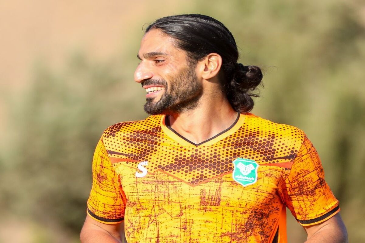خرید جدید پرسپولیس قطعی شد | پرسپولیس بالاخره مدافع مرکزی مورد نظر هاشمیان را جذب کرد