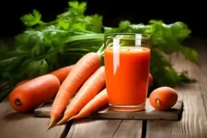 آب هویج و کبد چرب؛ فواید احتمالی و نکات مصرف در ۶ نکته