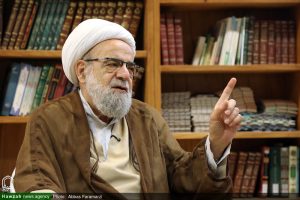 آیت‌الله طبسی: تبلیغ معارف اهل‌بیت(ع) باید در اولویت حوزه باشد