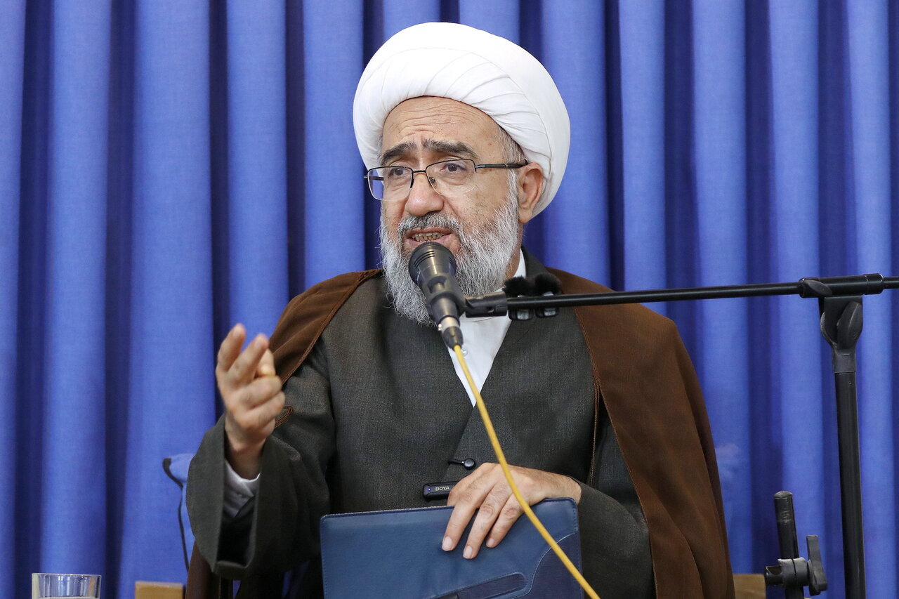 آیت الله مروی ولایت فقیه کشور را در برابر هجمه های جهانی بیمه کرد