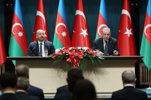 اردوغان مشاور ارشدش را در پی اختلاف با باکو بر سر حجاب برکنار کرد