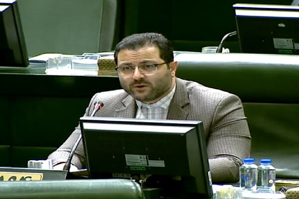 اسلام دوست ترمیم قدرت خرید بازنشستگان و حقوق بگیران ضرورت دارد