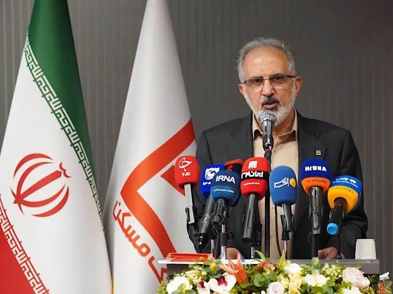 اقدامات بانک مسکن تجلی مسئولیت اجتماعی و گره گشایی از امور مردم دکتر خورسندیان بخشی از منابع قرض الحسنه به مناطق جنگ زده