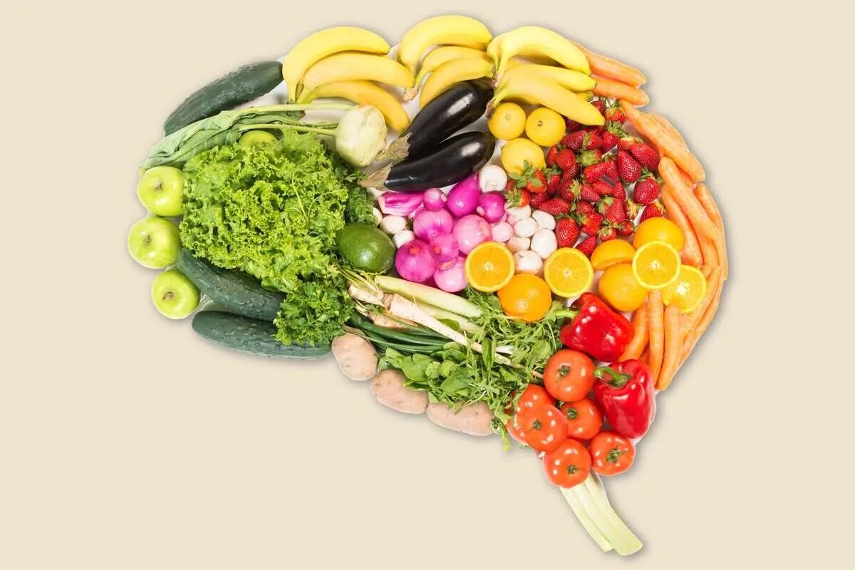 بروکلی چای سبز و ماهی تن خوراکی های سالمی که مصرف زیادشان خطرساز است