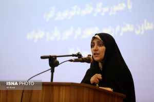 بهروزآذر: بیش از ۷۰ درصد حاضران بیش از ۲۰۰ شب در میدان‌ها، زنان هستند
