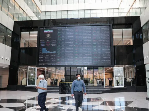 بورس تهران با افت ۱۲۸ هزار واحدی به کانال ۷ ۸ میلیون عقب نشست
