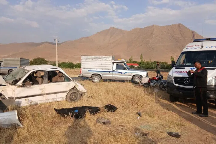 تصادف دو خودروی سواری در جاده تلو چهار نفر مصدوم شدند