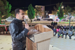 رئیس پلیس فتا کوهبنان در ۲۳۶ اجتماع شبانه آموزش‌های سایبری ارائه کرد