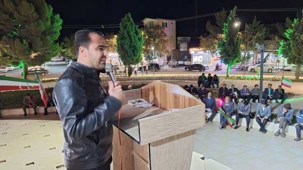 رئیس پلیس فتا کوهبنان در ۲۳۶ اجتماع شبانه آموزش های سایبری ارائه کرد