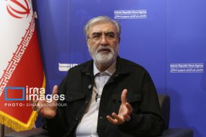 رئیس کمیسیون امنیت ملی: وزارت دفاع به معماری نوین مبتنی بر تهدیدها و فرصت‌ها نیاز دارد