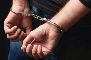 سرکرده باند قاچاق سوخت در میناب به ۴۰۰ میلیارد ریال جریمه محکوم شد