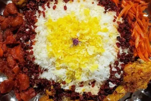طرز تهیه آلو پلو مجلسی با طعم ملس و عطر زعفران