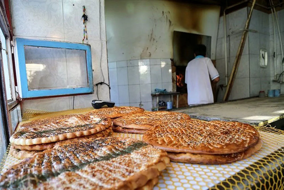 فروش وزنی نان تا اوایل آبان ابلاغ می شود آغاز طرح با سنگک و نانوایی های دولتی