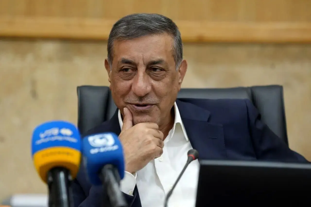 قائم پناه از تولیدکنندگان خواست مصرف گاز و برق را کاهش دهند