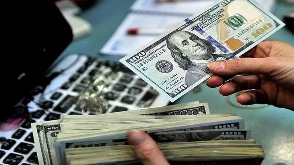 قیمت دلار یورو و انواع ارزها امروز ۲۹ مهر ۱۴۰۵ در زمان بسته شدن بازار دلار وارد کانال ۲۶۹ هزار تومان شد جدول