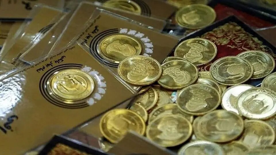 قیمت سکه امروز ۳۰ مهر ۱۴۰۵ در زمان بسته شدن بازار سکه ۲۷۲ میلیون و ۵۰۰ هزار تومان قیمت خورد جدول