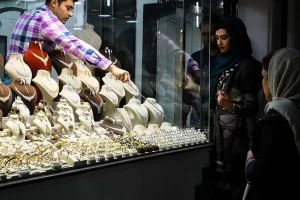 قیمت طلا ۱۸ عیار امروز یکشنبه ۲۶ مهر ۱۴۰۵