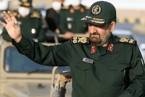 محسن رضایی در دو پیام، از اروپا انتقاد کرد و بر نقش رهبر انقلاب تأکید گذاشت