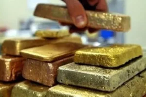 محموله سنگین طلای آبشده بدل در قم توقیف شد