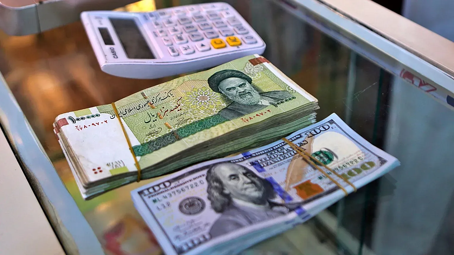 مهلت ایفای تعهدات ارزی صادرات سال ۱۴۰۴ تا ۳۰ آذر ۱۴۰۵ تمدید شد
