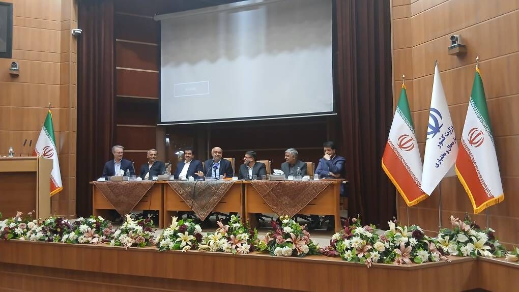 میدری حل مسائل استان ها به وفاق و استفاده از ظرفیت های محلی نیاز دارد