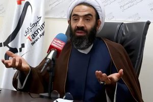 نماینده مجلس عرضه سهام شرکت ارتباطات زیرساخت در بورس را غیرقانونی دانست