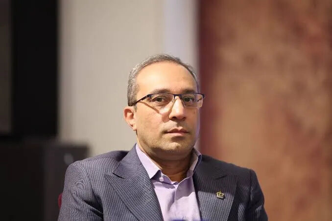 هشدار سازمان غذا و دارو درباره خرید مکمل از داروخانه های مجاز