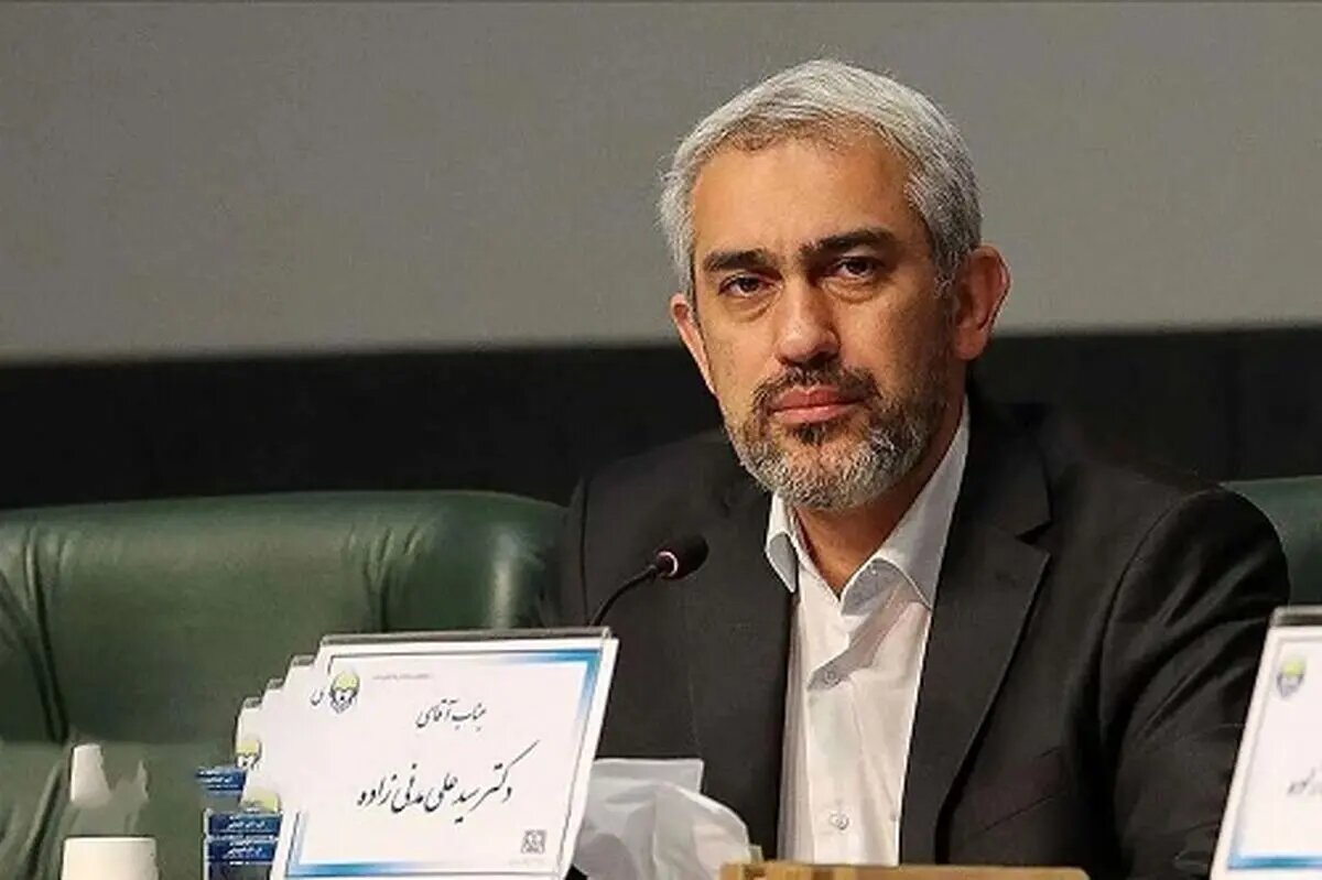 وزیر اقتصاد در مجلس کارت زرد گرفت و بابت گرانی ها عذرخواهی کرد