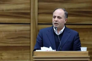 وزیر کشاورزی: وقتی خوراک گاو دلاری است، شیر هم گران می‌شود!