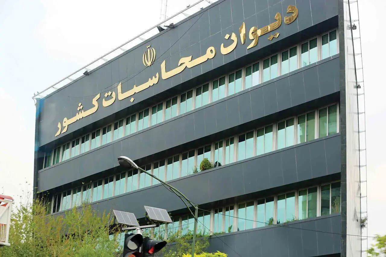 پرداخت حقوق نجومی به ۱۹ هزار کارمند دولت