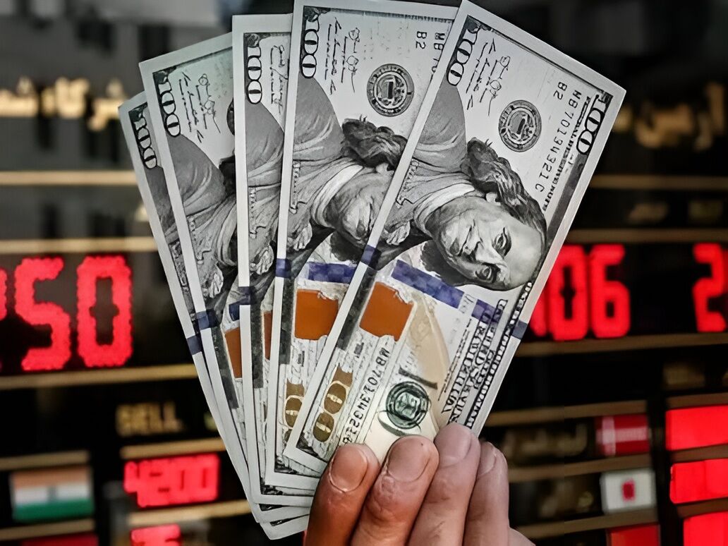 پیش بینی قیمت دلار فردا پنجشنبه ۷ آبان ۱۴۰۵ عقب نشینی دلار با سیگنال توافق