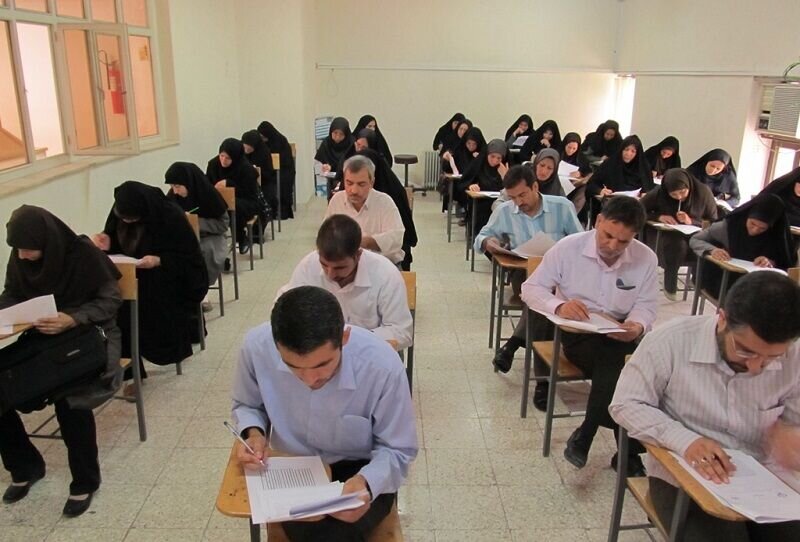 کاظمی شرایط جنگی مانع برگزاری آزمون استخدامی تا آغاز مهرماه شد