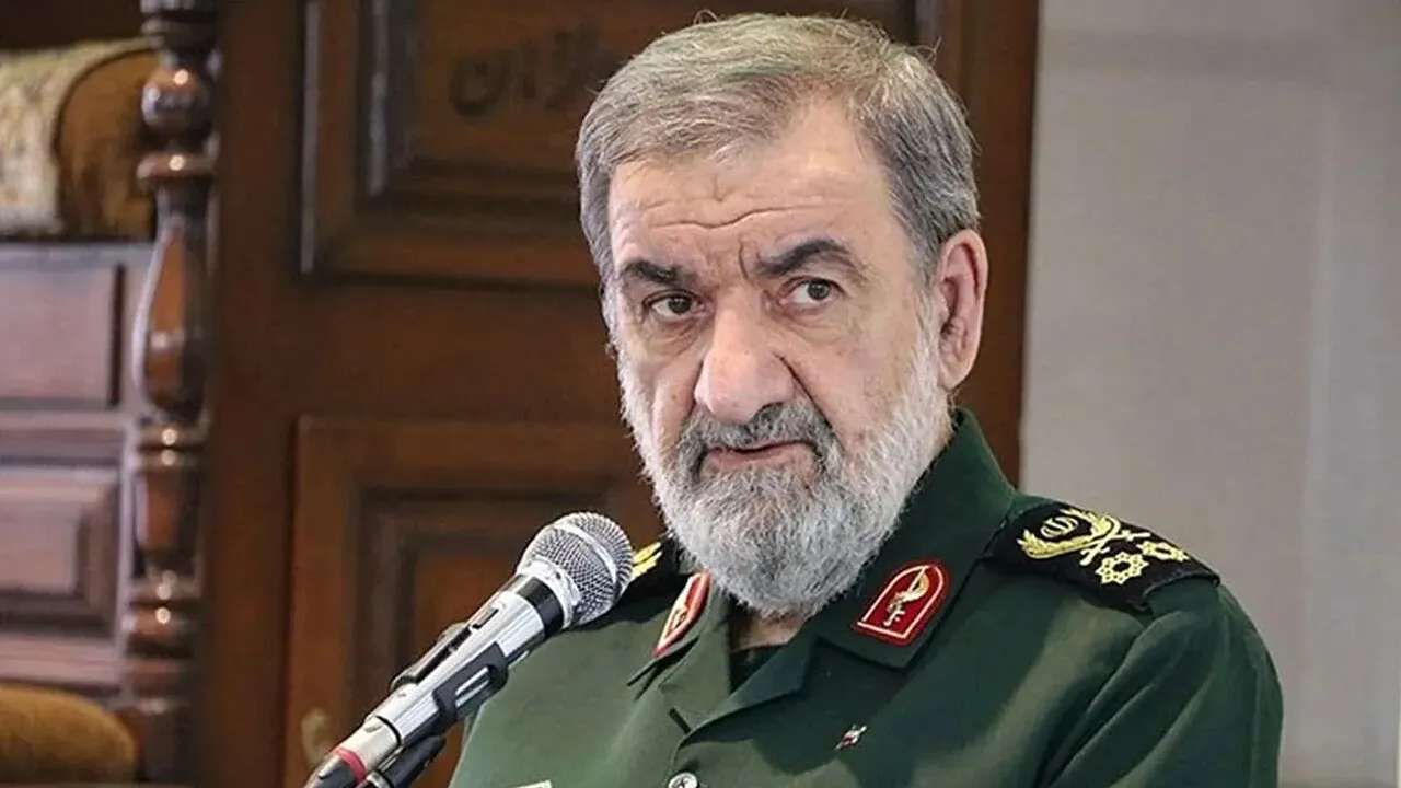 محسن رضایی در صورت اقدام علیه ایران با تسلیحات جدید ضربات هولناک می زنیم